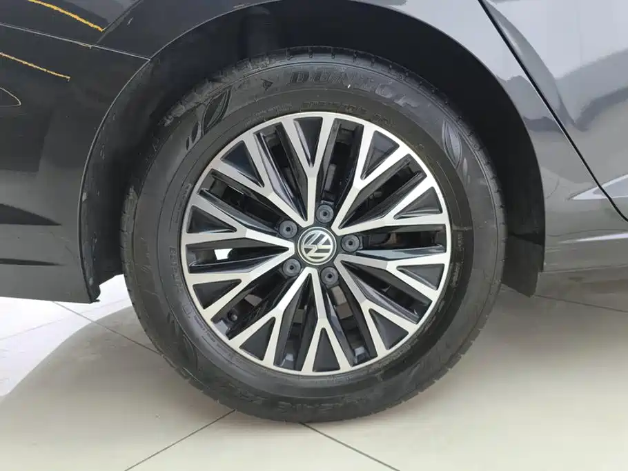 Volkswagen Sagitar — фото 6