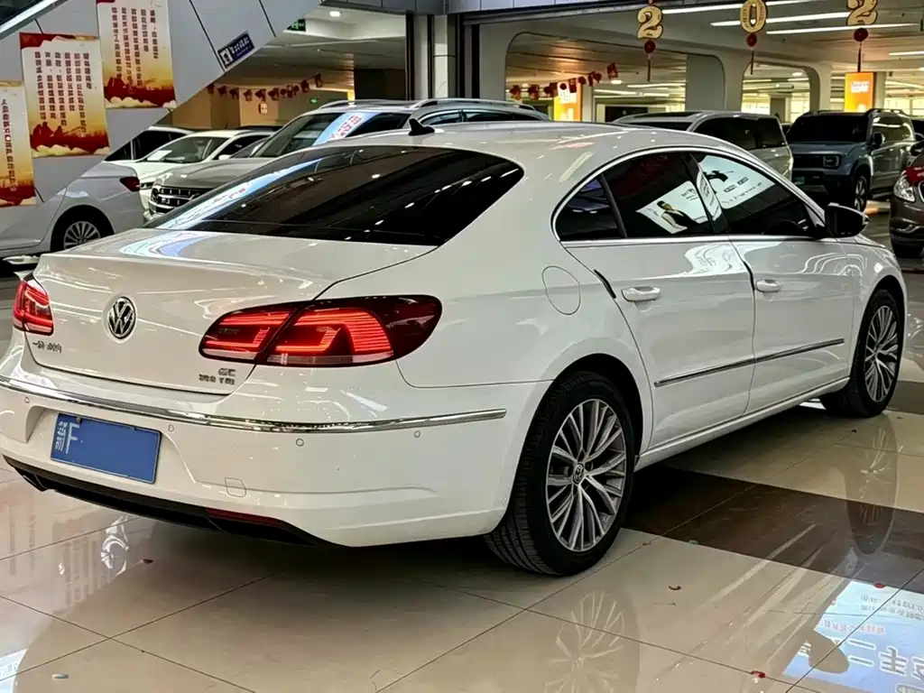 Volkswagen CC — фото 4