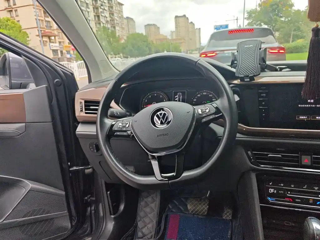 Volkswagen Tharu — фото 11