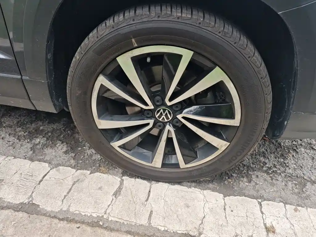 Volkswagen Tharu — фото 8