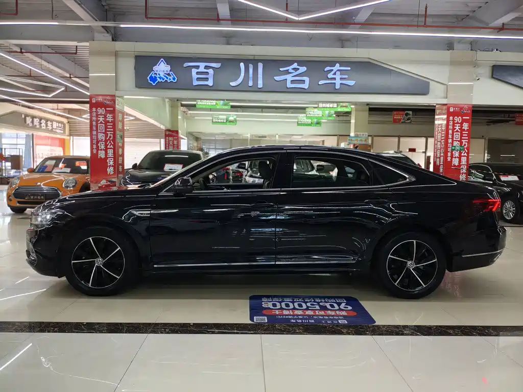 Volkswagen Passat — фото 4
