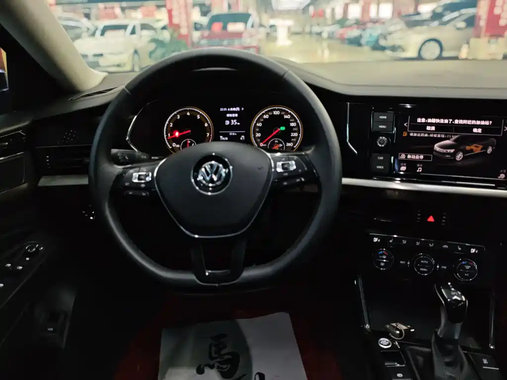 Volkswagen Passat — фото 9