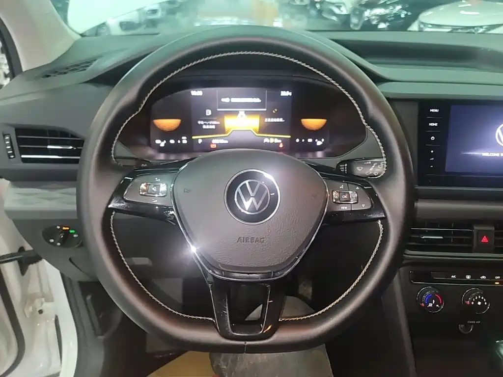 Volkswagen Tharu — фото 11