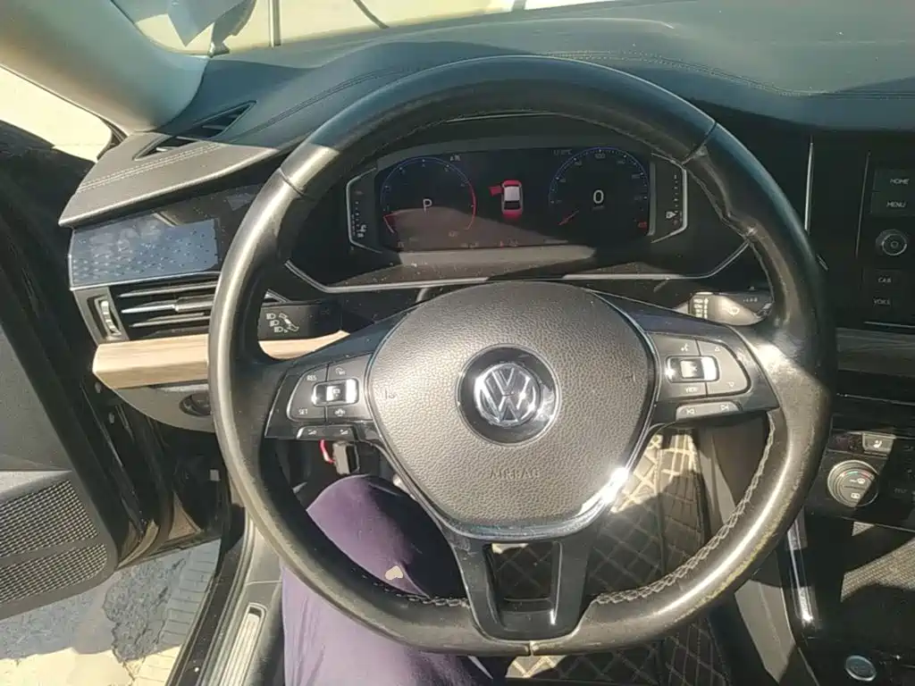 Volkswagen Passat — фото 11