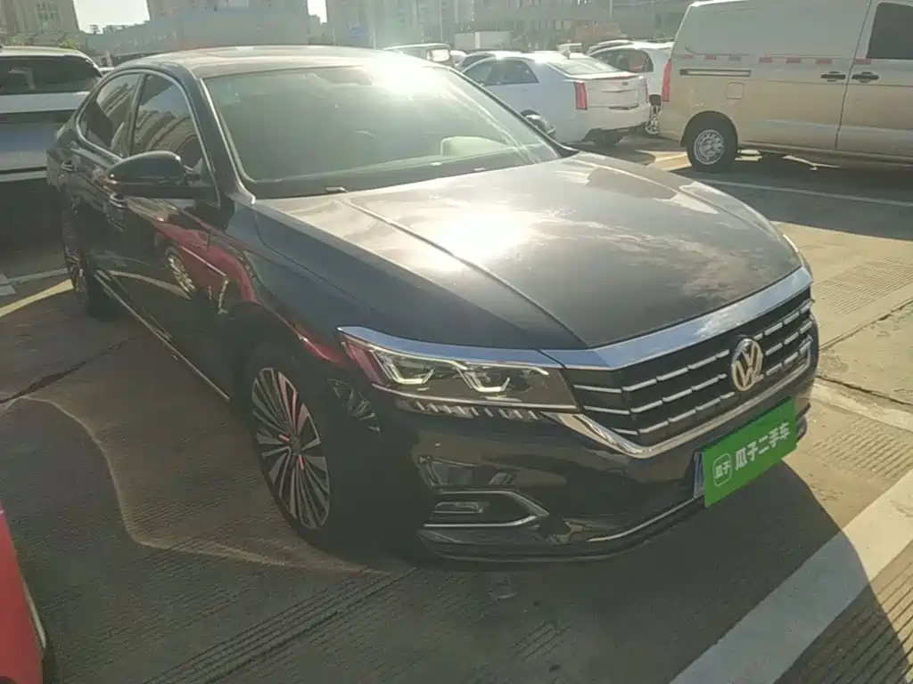 Volkswagen Passat — фото 4