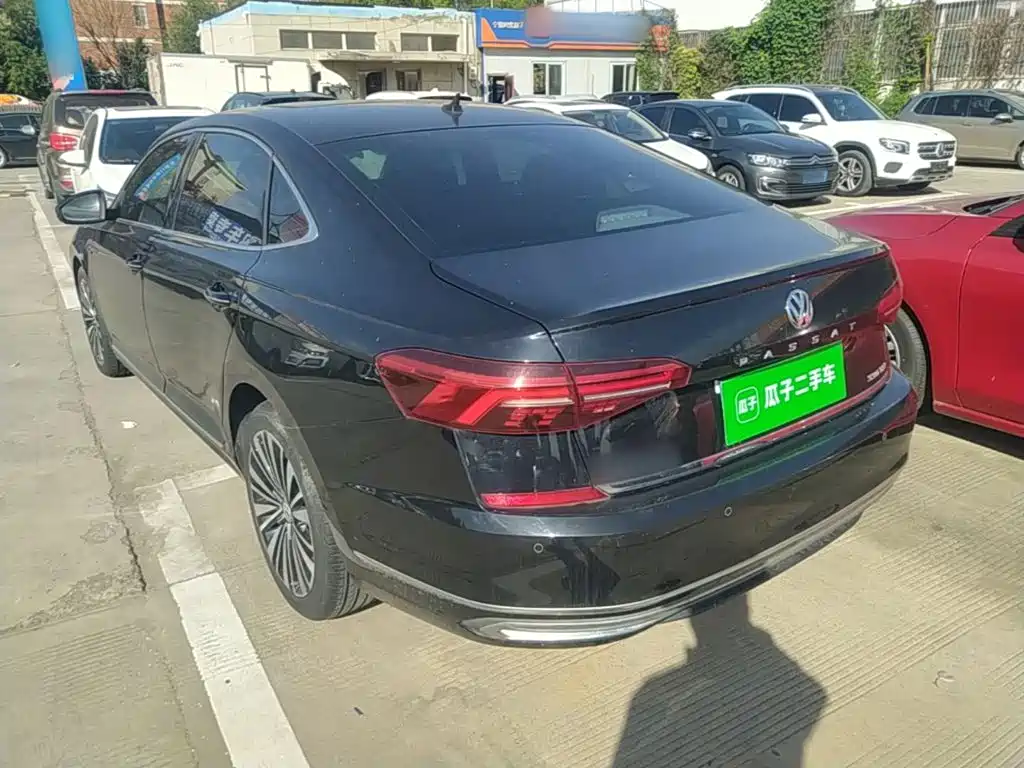 Volkswagen Passat — фото 5