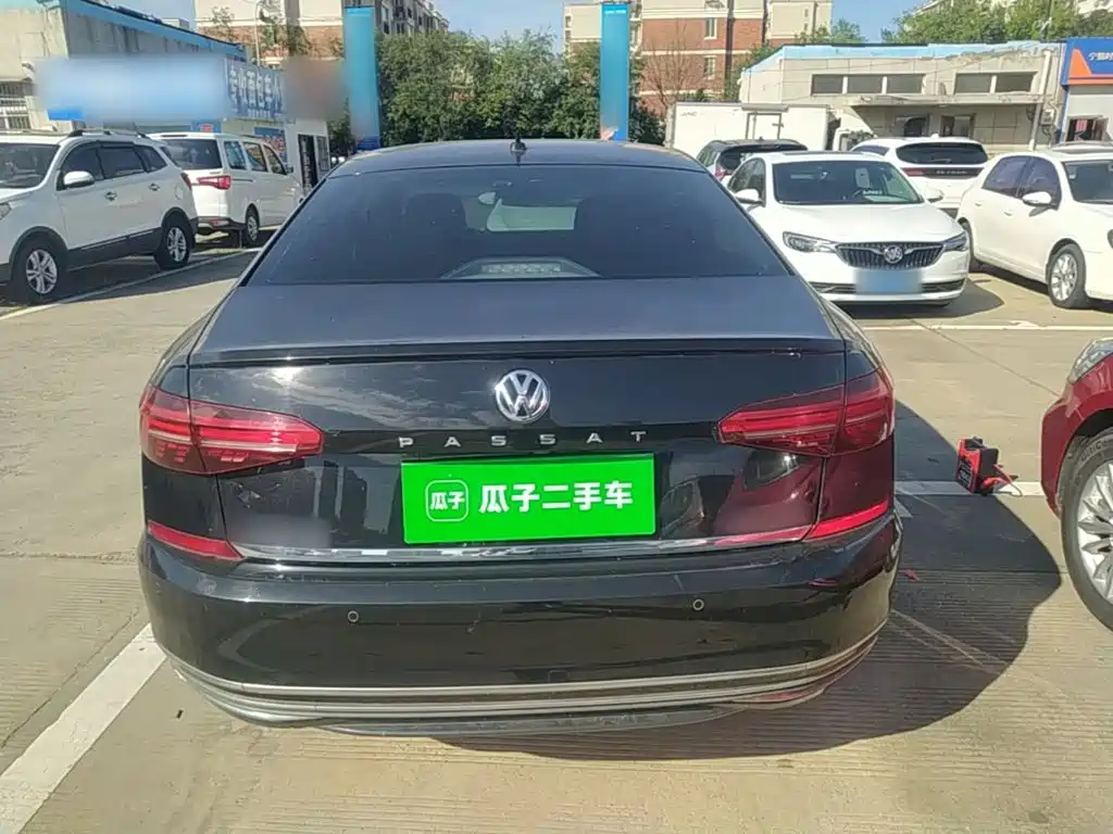 Volkswagen Passat — фото 6