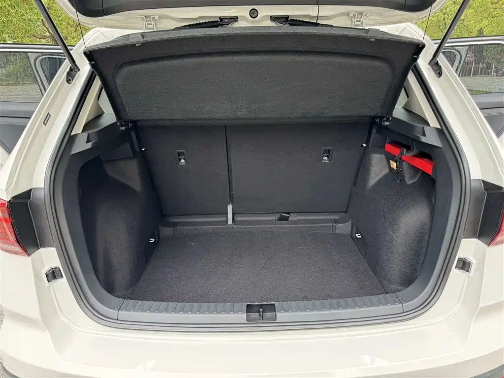 Volkswagen Tharu — фото 19