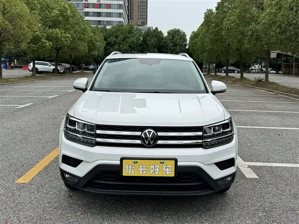 Volkswagen Tharu — фото 3