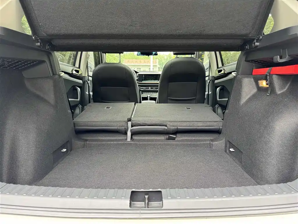 Volkswagen Tharu — фото 30