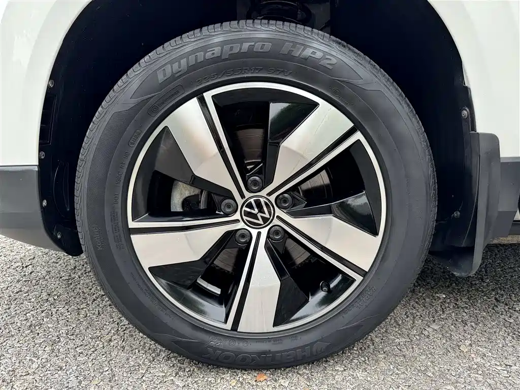 Volkswagen Tharu — фото 37
