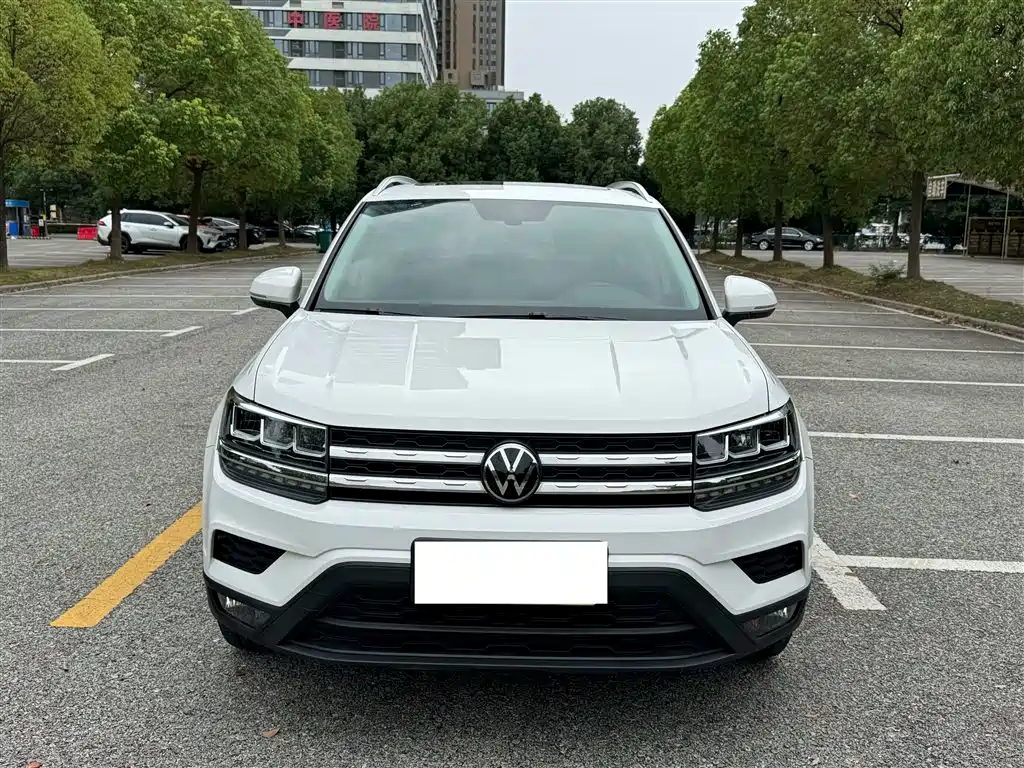 Volkswagen Tharu — фото 9