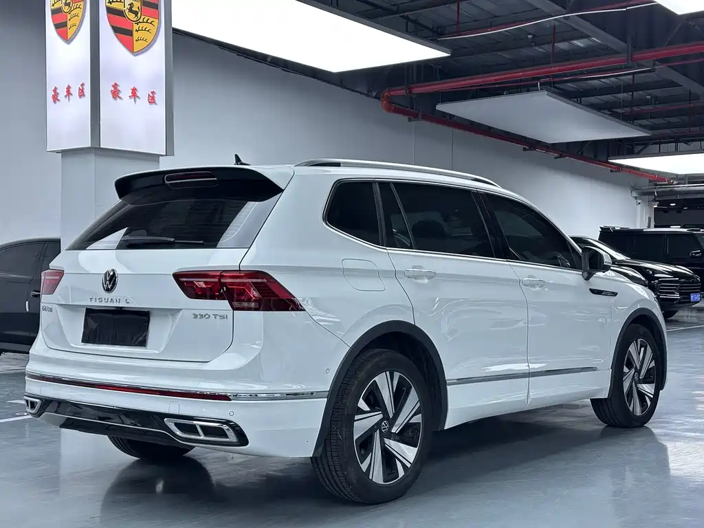 Volkswagen Tiguan L — фото 18