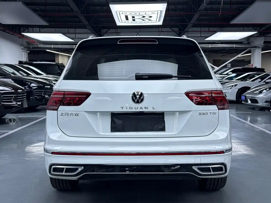 Volkswagen Tiguan L — фото 19