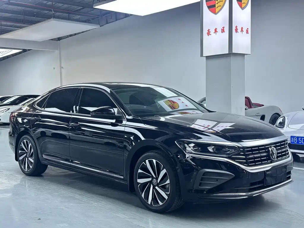 Volkswagen Passat — фото 3