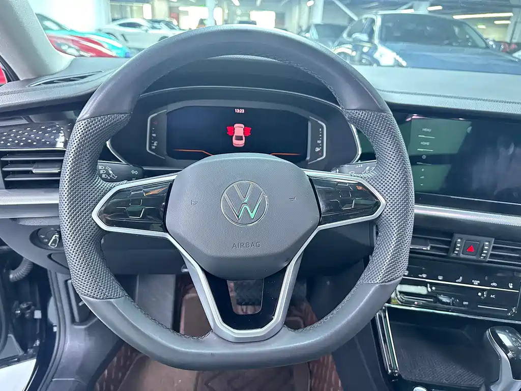 Volkswagen Passat — фото 7