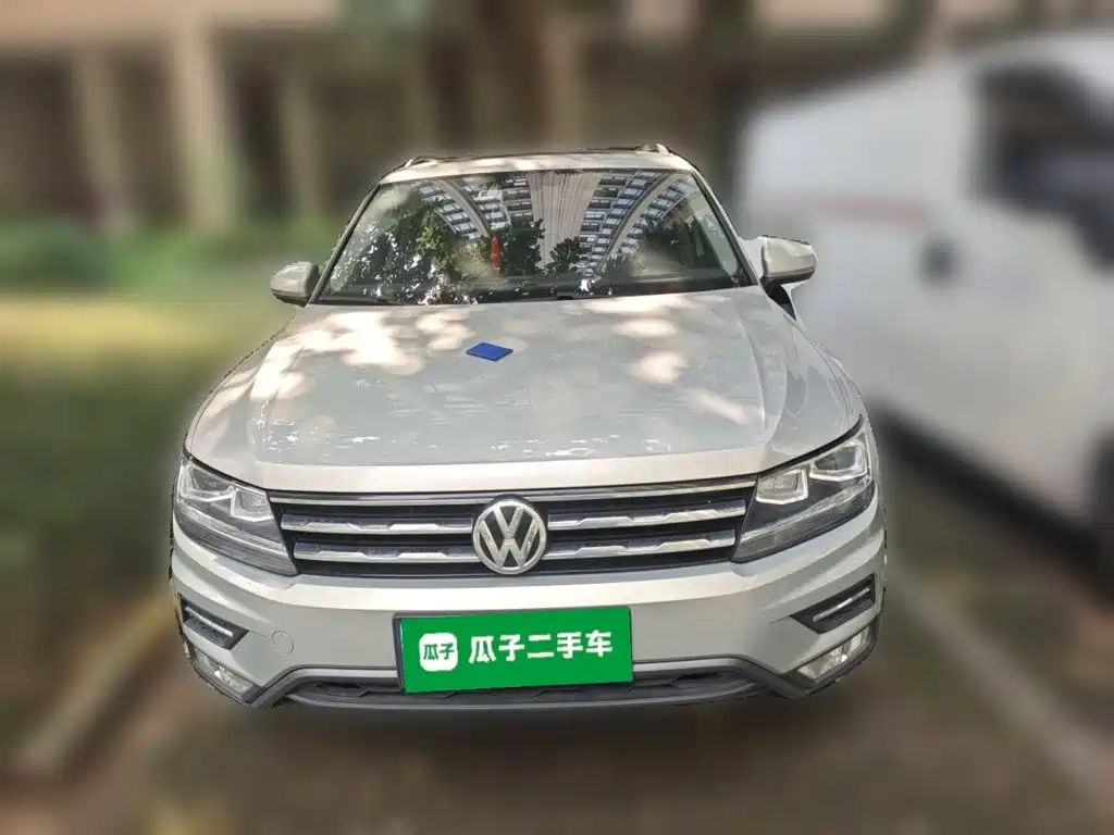Volkswagen Tiguan L — фото 23