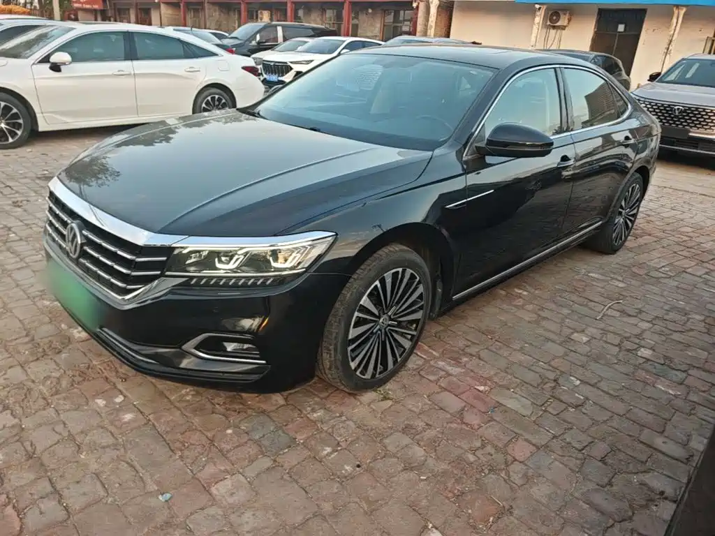 Volkswagen Passat — фото 2
