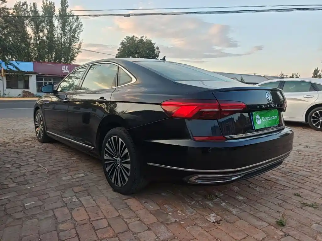 Volkswagen Passat — фото 5