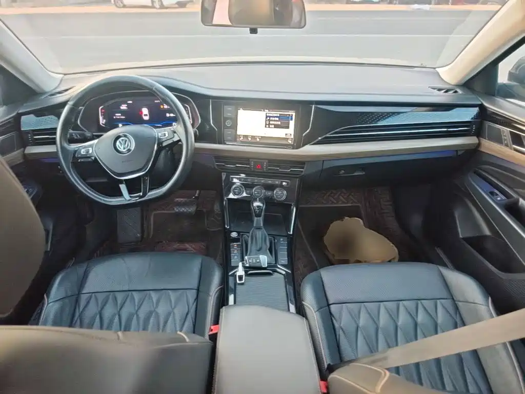 Volkswagen Passat — фото 10