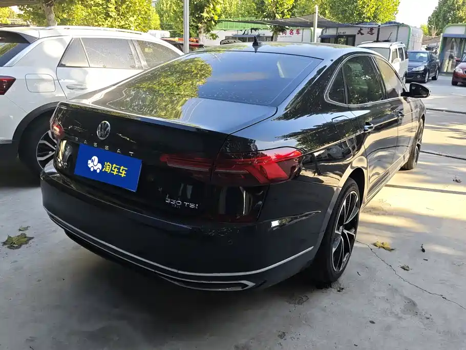 Volkswagen Passat — фото 3