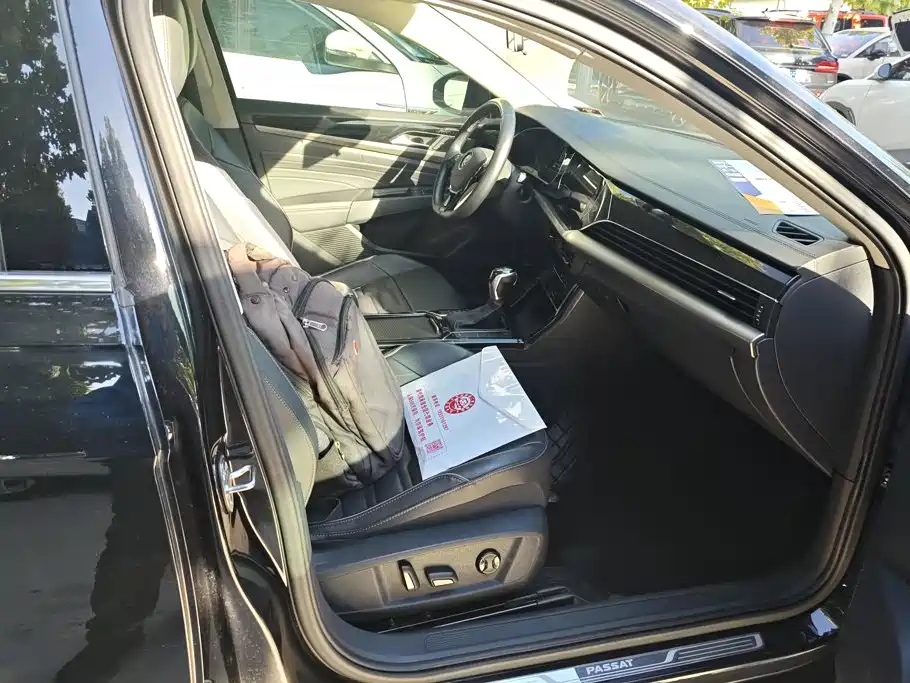 Volkswagen Passat — фото 8