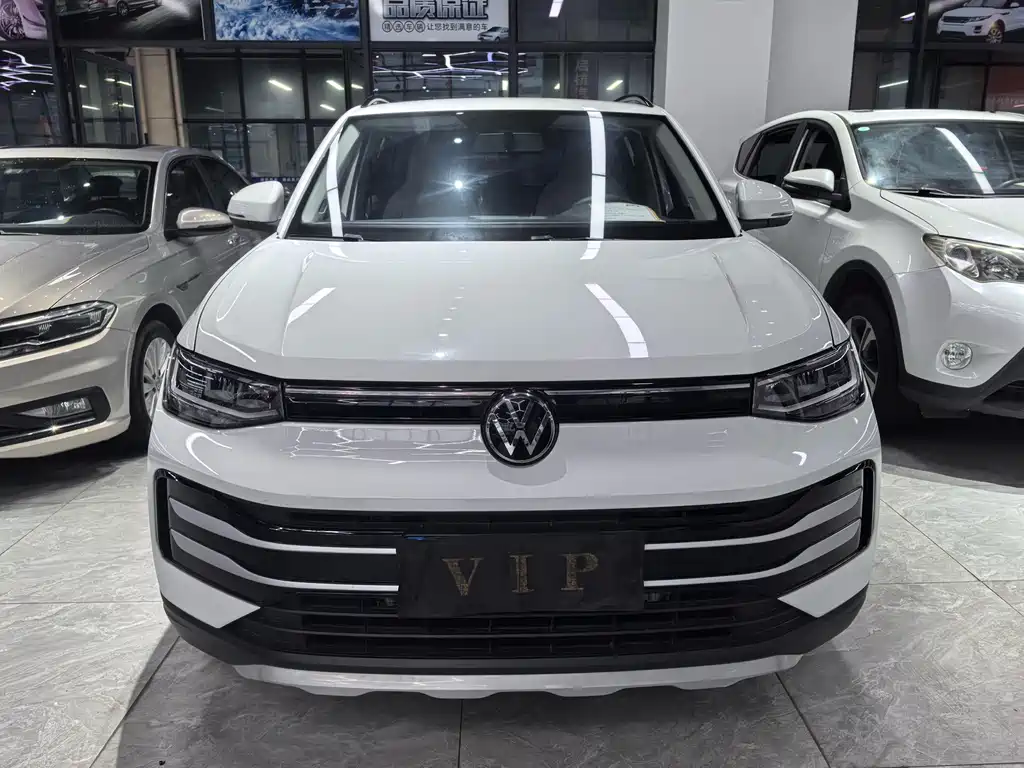 Volkswagen Tharu — фото 2