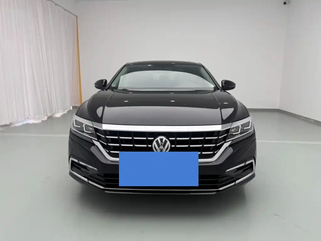 Volkswagen Passat — фото 2