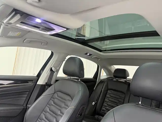 Volkswagen Passat — фото 17