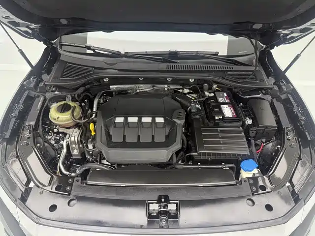 Volkswagen Passat — фото 19