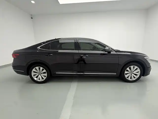 Volkswagen Passat — фото 3
