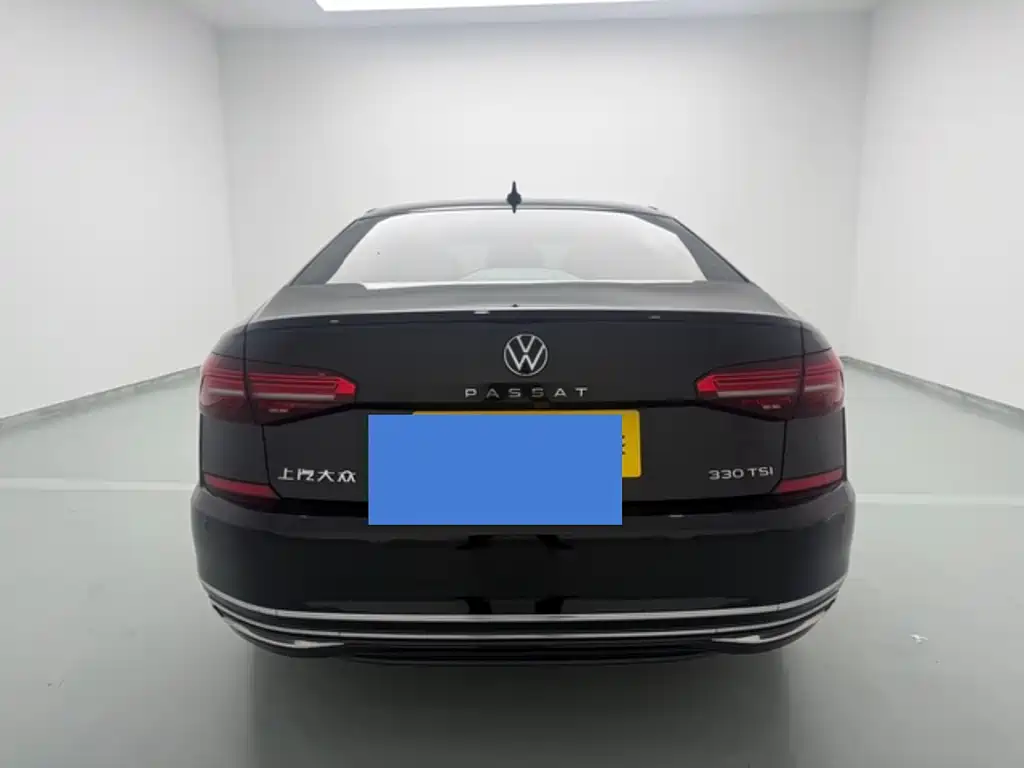 Volkswagen Passat — фото 7