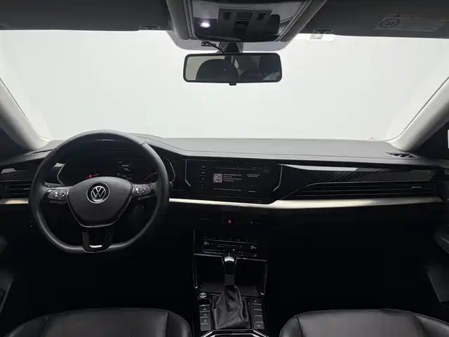 Volkswagen Passat — фото 10