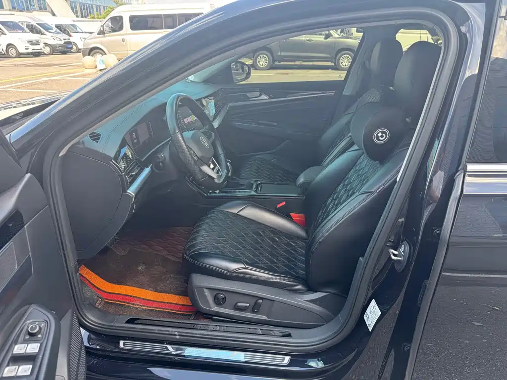 Volkswagen Passat — фото 3