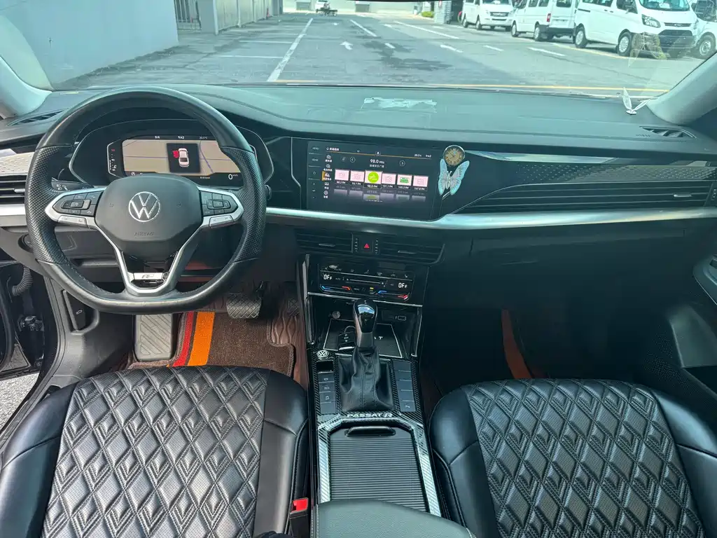 Volkswagen Passat — фото 5