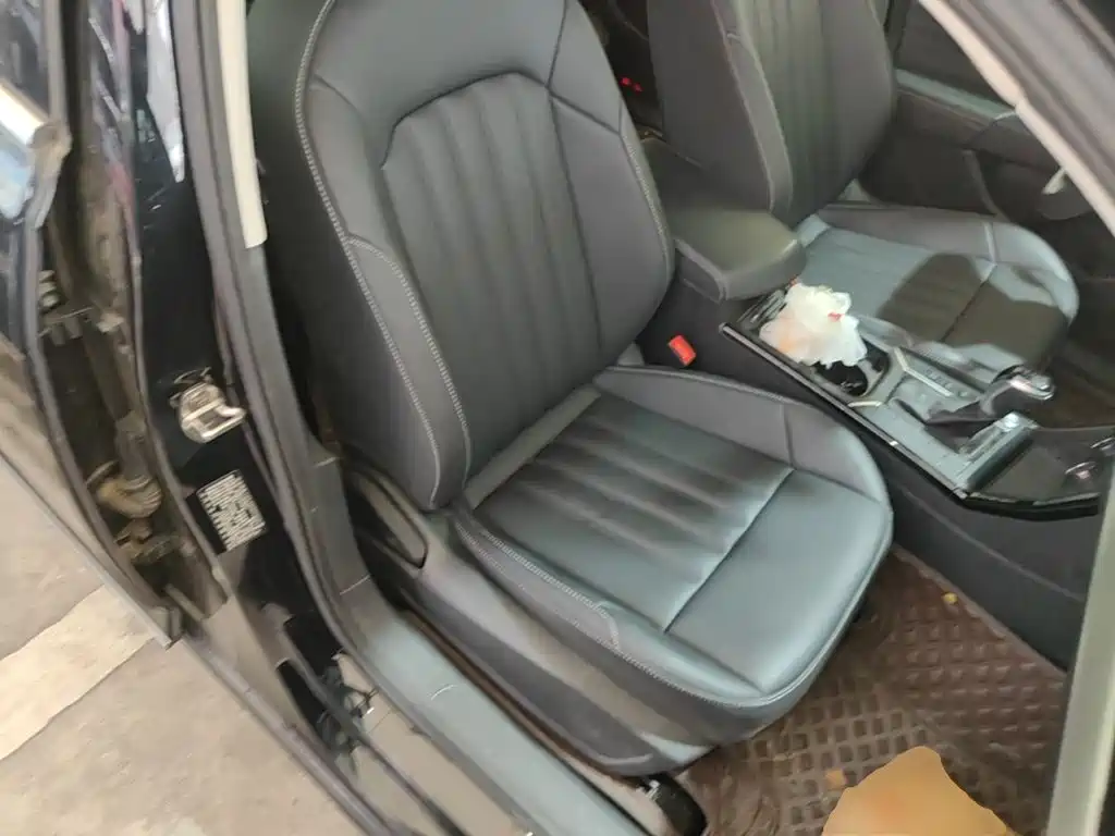Volkswagen Passat — фото 25