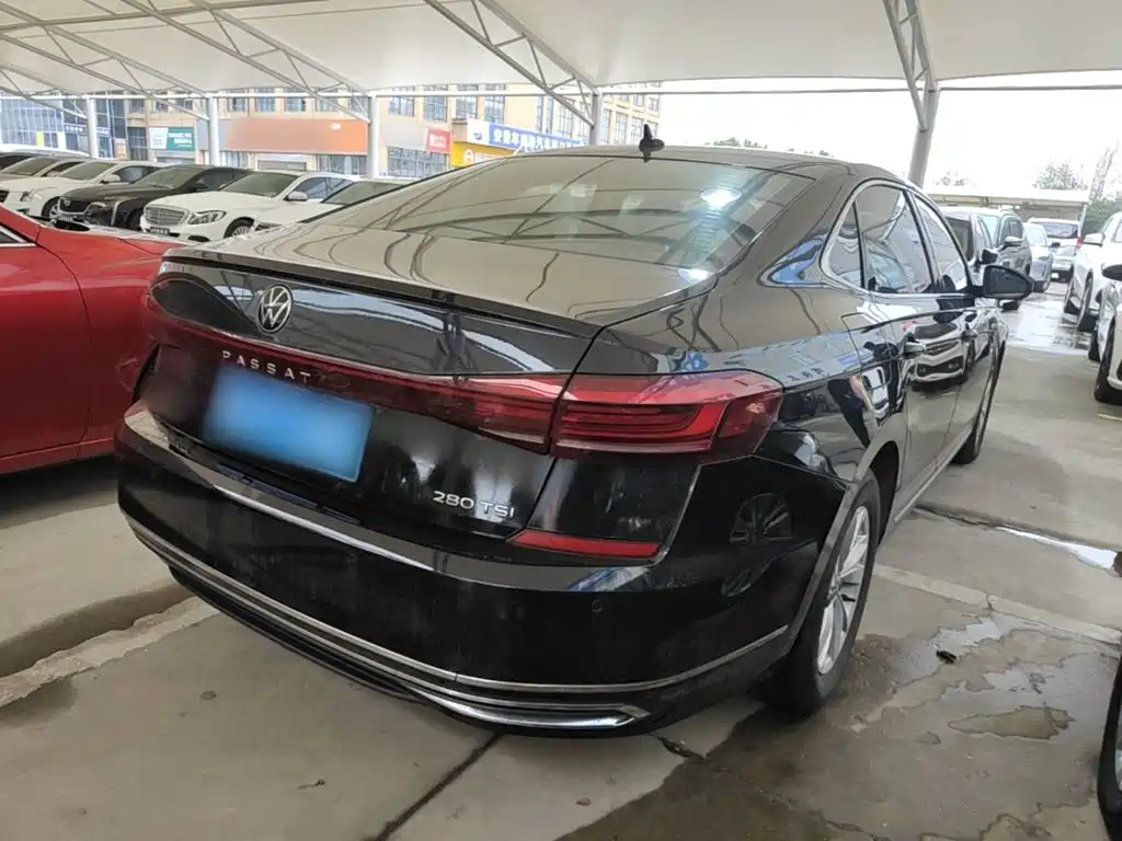 Volkswagen Passat — фото 7