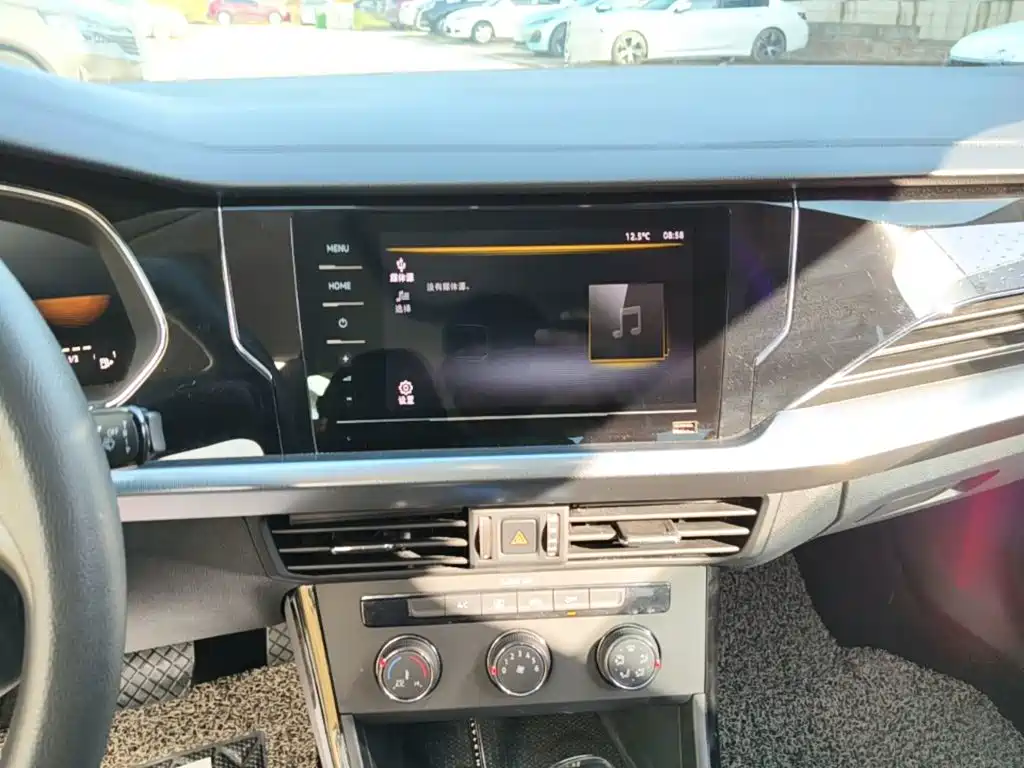 Volkswagen Passat — фото 13