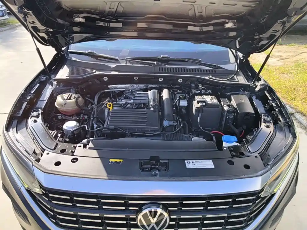 Volkswagen Passat — фото 20