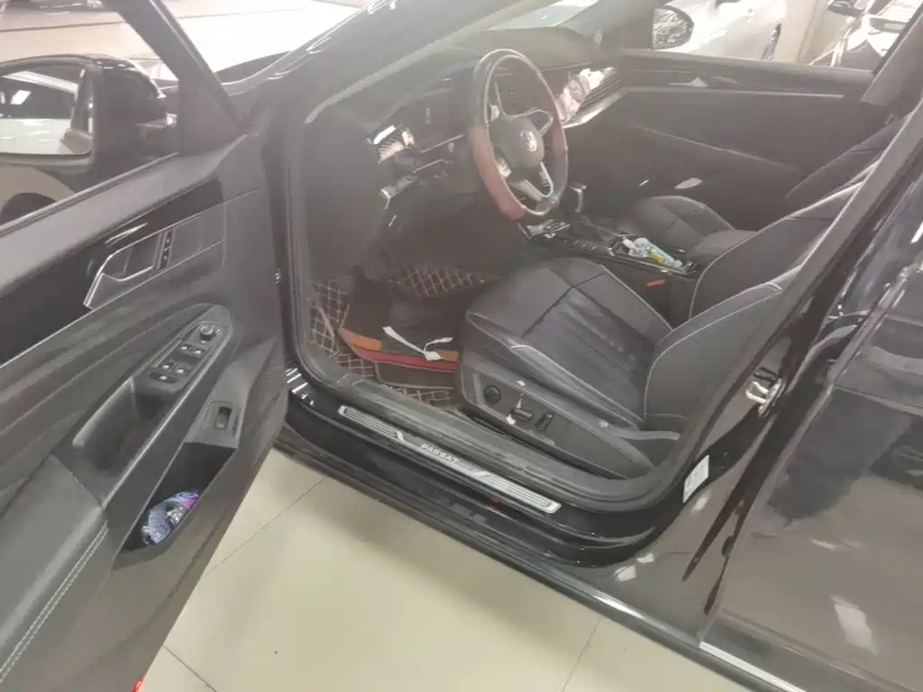 Volkswagen Passat — фото 16