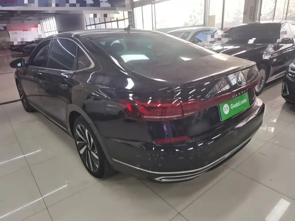Volkswagen Passat — фото 5