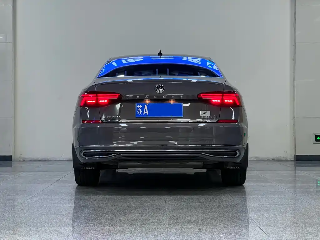 Volkswagen Passat — фото 5