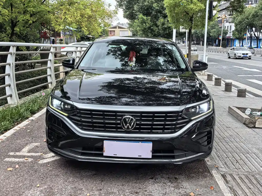 Volkswagen Passat — фото 2