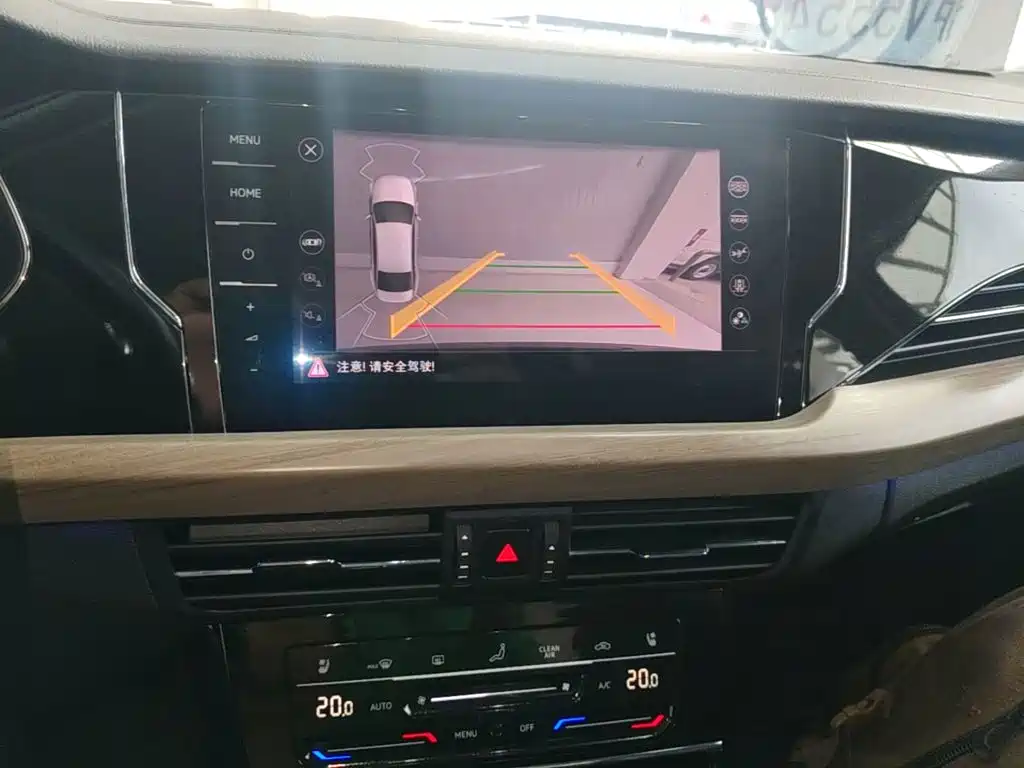 Volkswagen Passat — фото 13