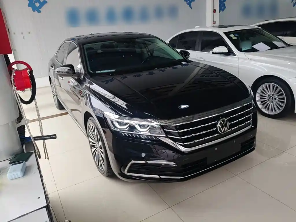Volkswagen Passat — фото 4