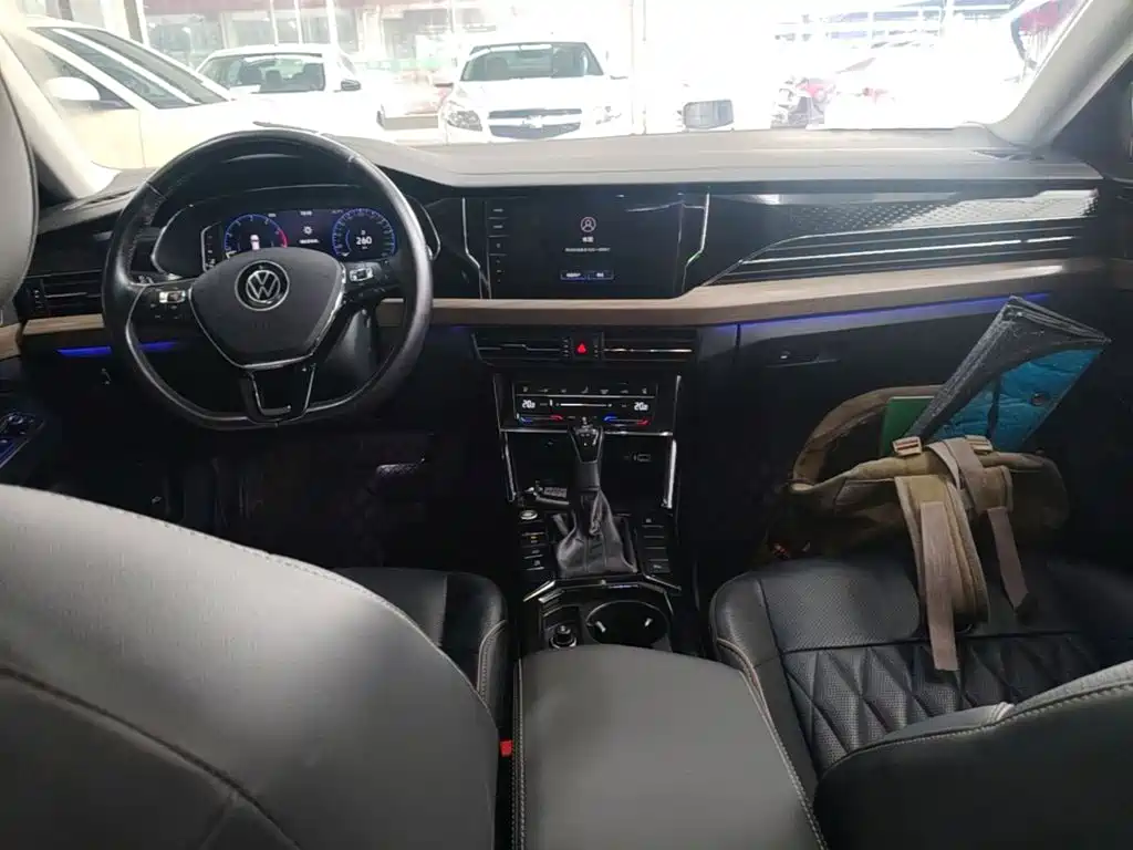 Volkswagen Passat — фото 10