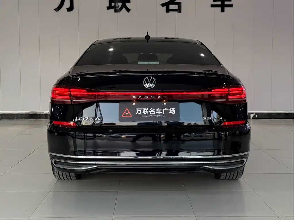 Volkswagen Passat — фото 7
