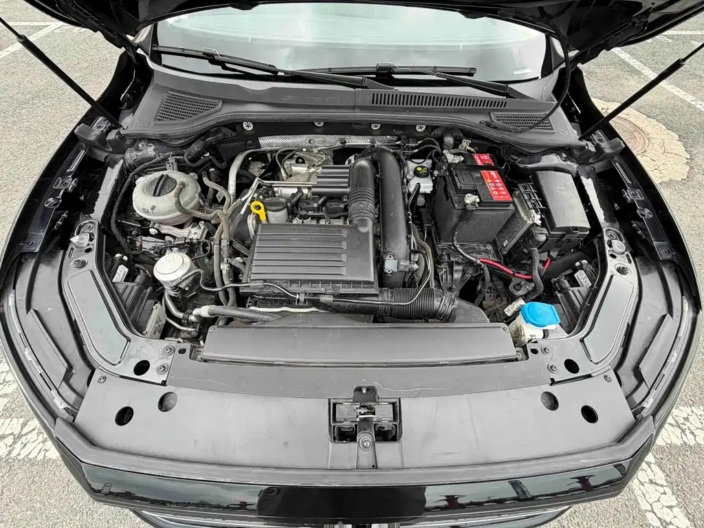 Volkswagen Passat — фото 24