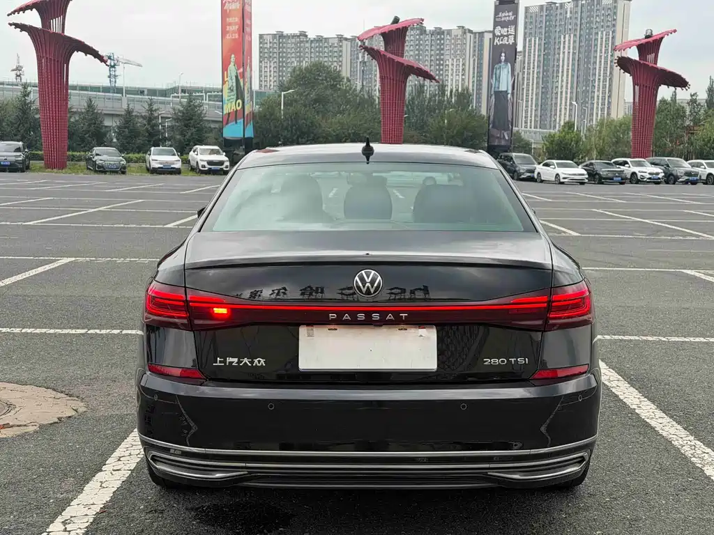 Volkswagen Passat — фото 5