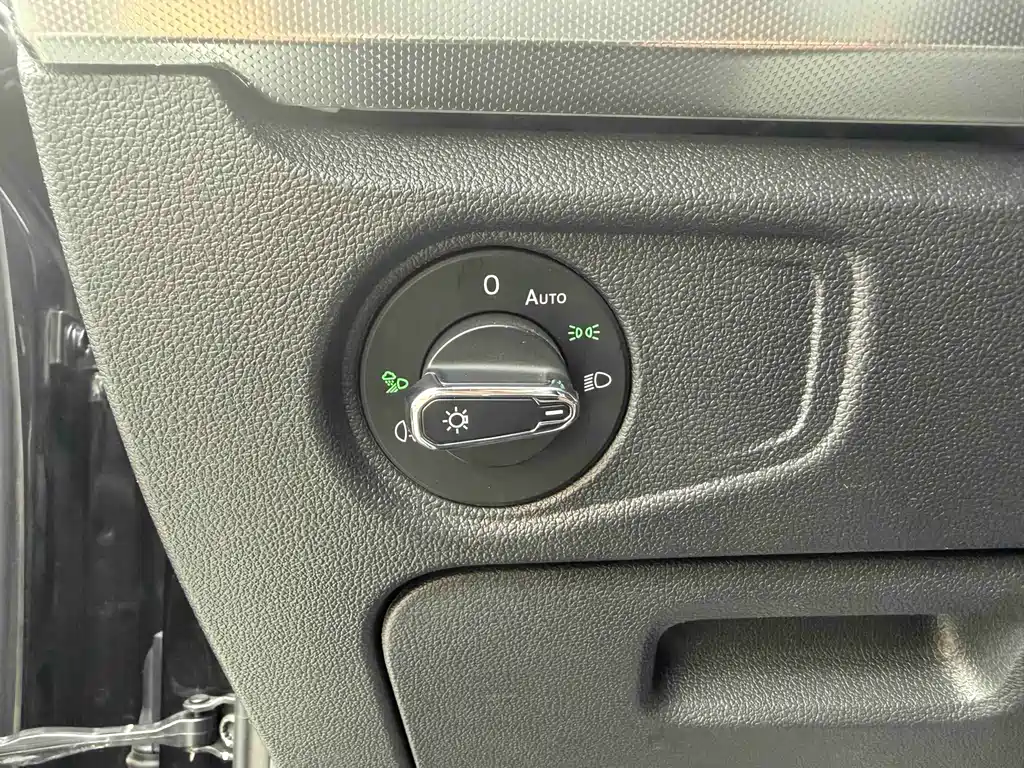 Volkswagen Passat — фото 9